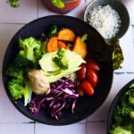 Buddha bowl met zoete aardappel en romige dressing van Vitaal van Start-3 2